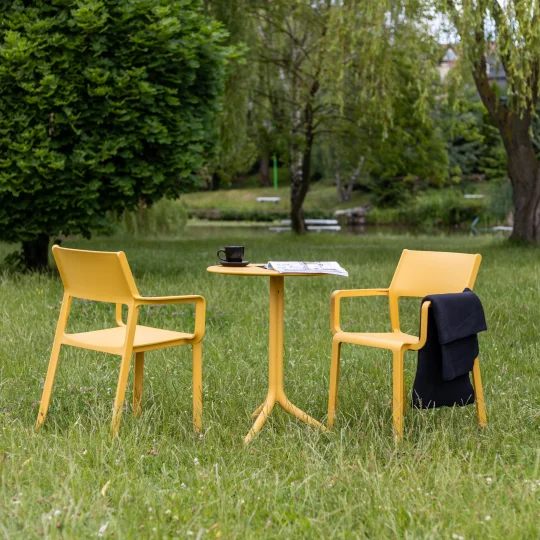 Stół SPRITZ senape/żółty + 2 krzesła TRILL ARMCHAIR senape/żółty - Zdjęcie 6
