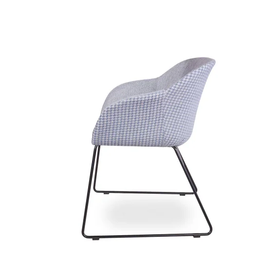 Krzesło tapicerowane SHELL - czarne płozy - Zdjęcie 3