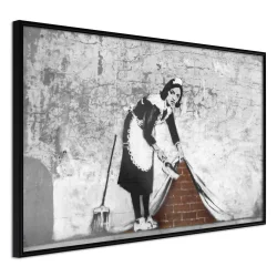 Plakat w ramie - Banksy: Sweep it Under the Carpet
